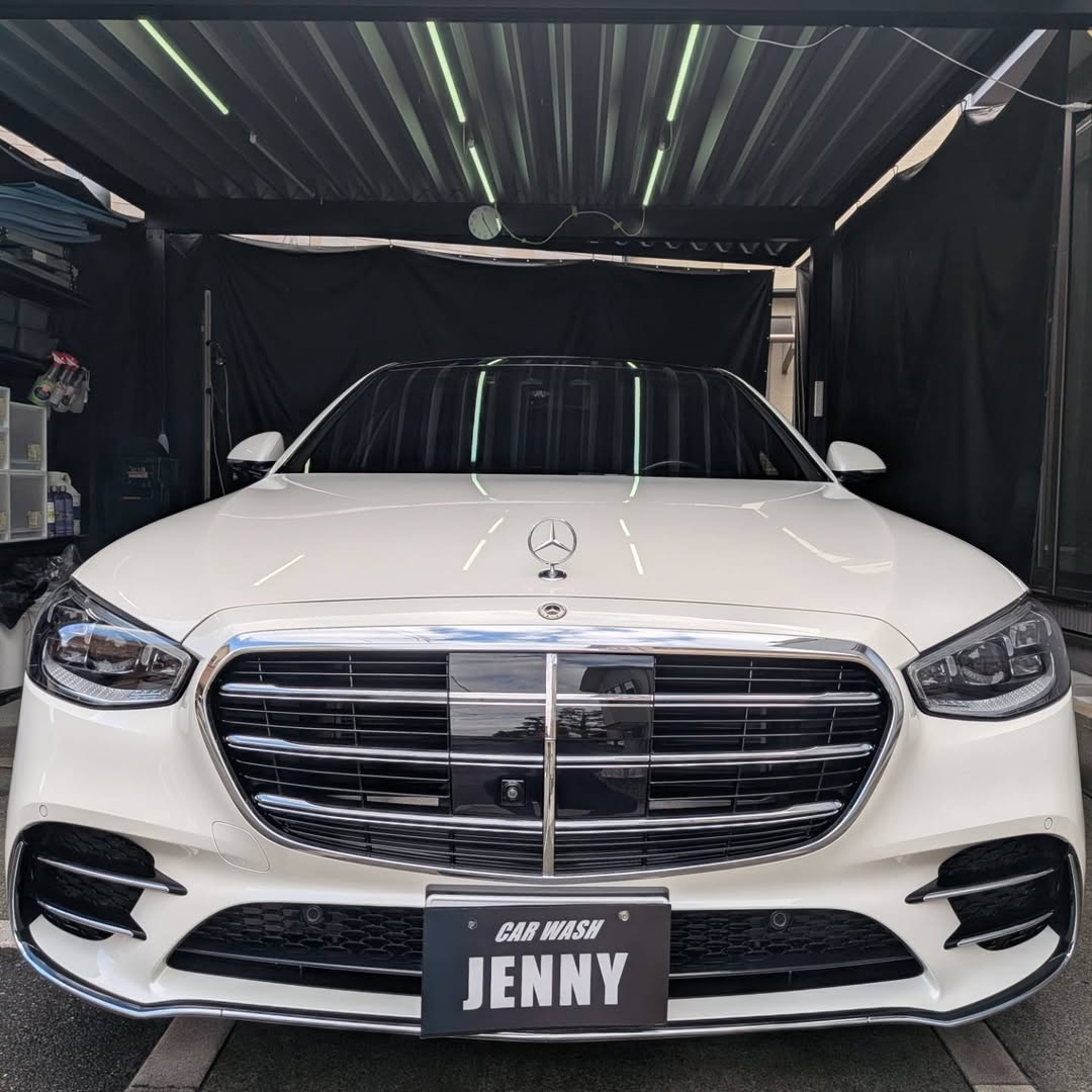 月1回の定期洗車後のMercedes-Benz S500 正面
